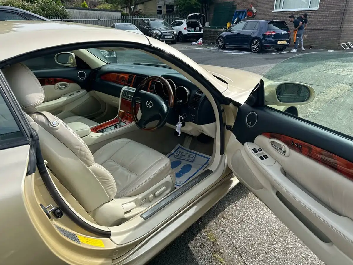 2007-lexus-sc-430-43-big-14