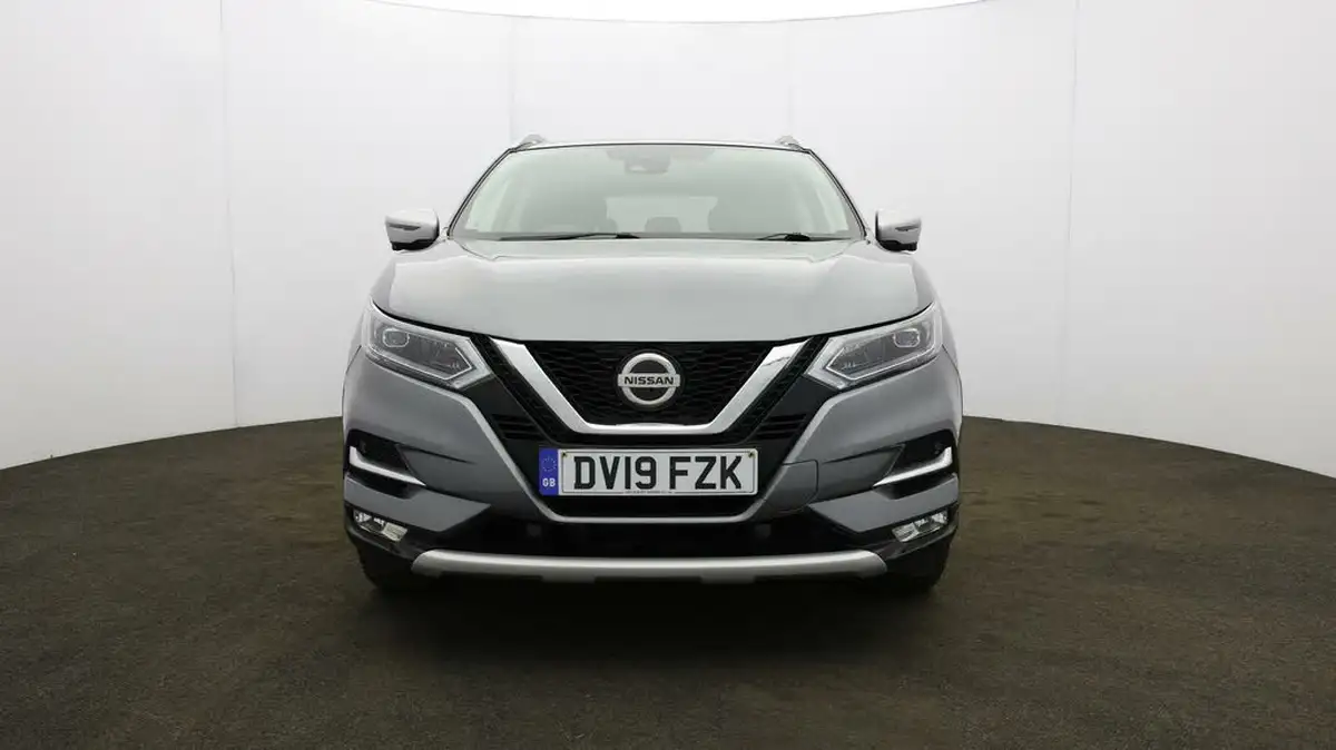 2019-nissan-qashqai-13-dig-t-n-motion-140ps-big-1