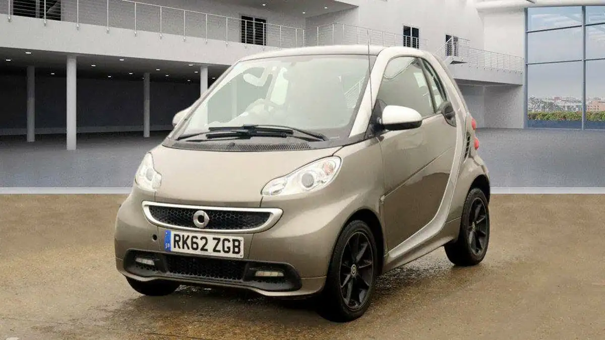 2012-smart-fortwo-10-passion-83bhp-coupe-softouch-big-1