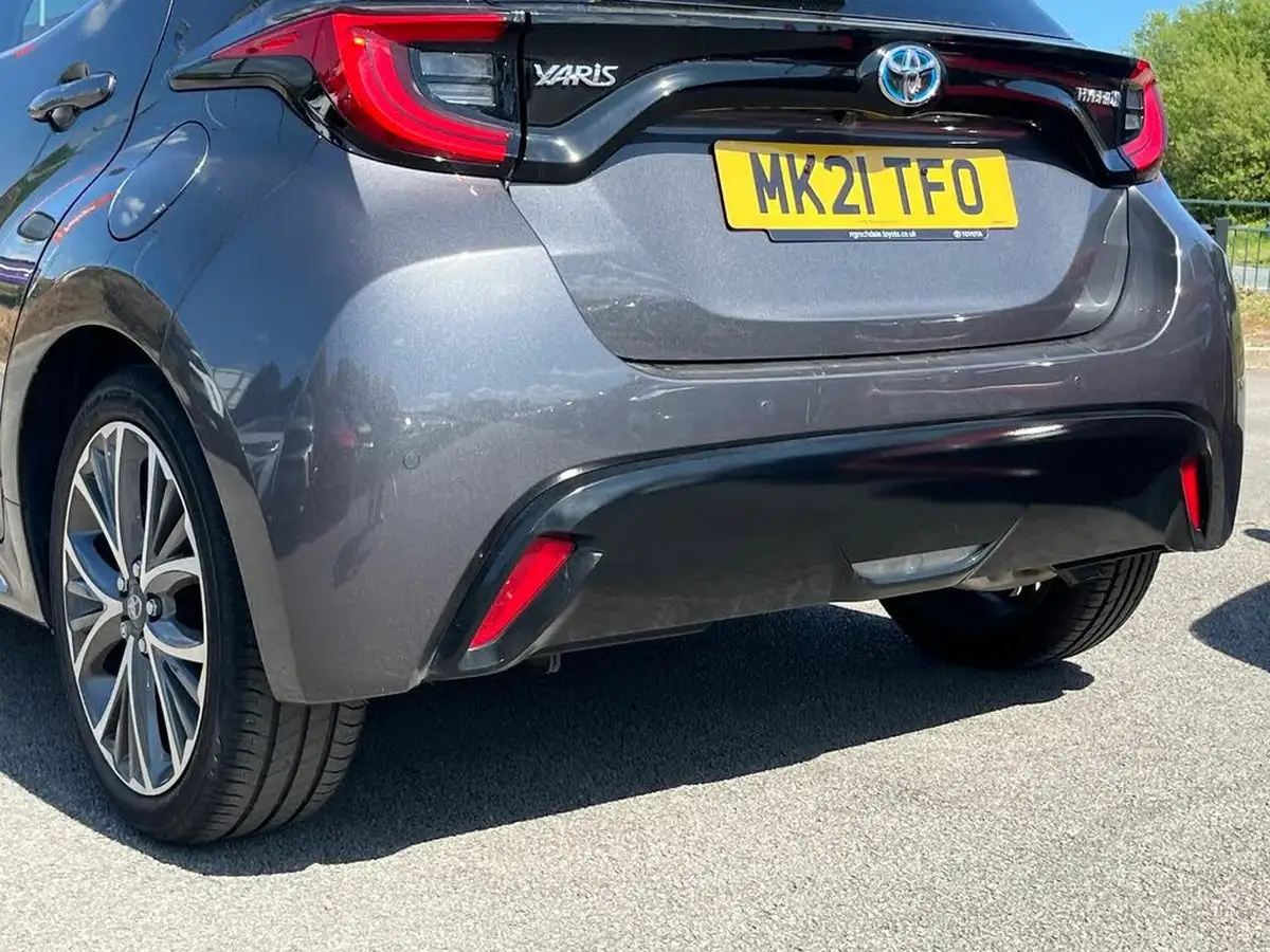 2021-toyota-yaris-15-vvt-i-excel-big-19