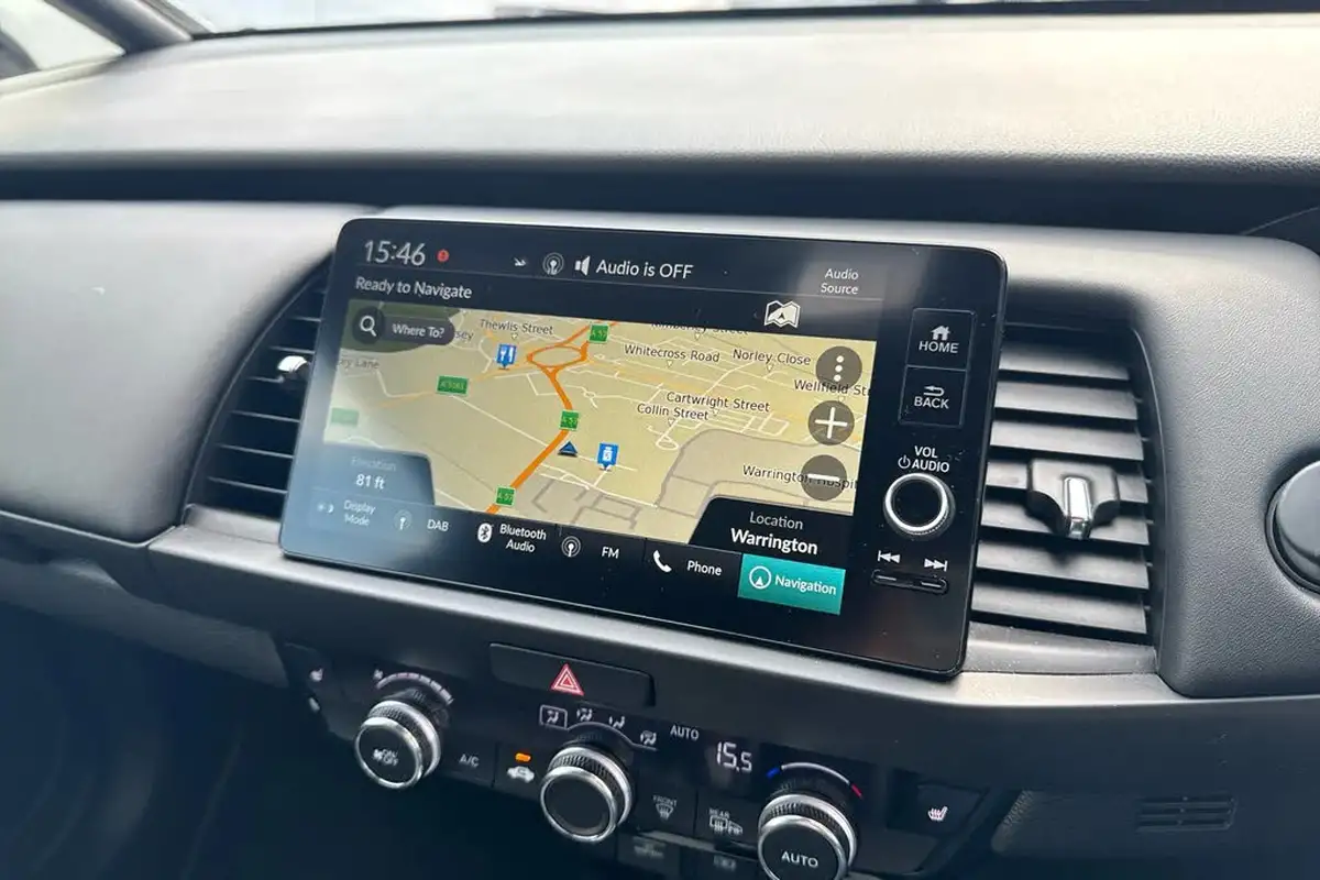2022-honda-jazz-15-i-mmd-ex-107ps-big-25