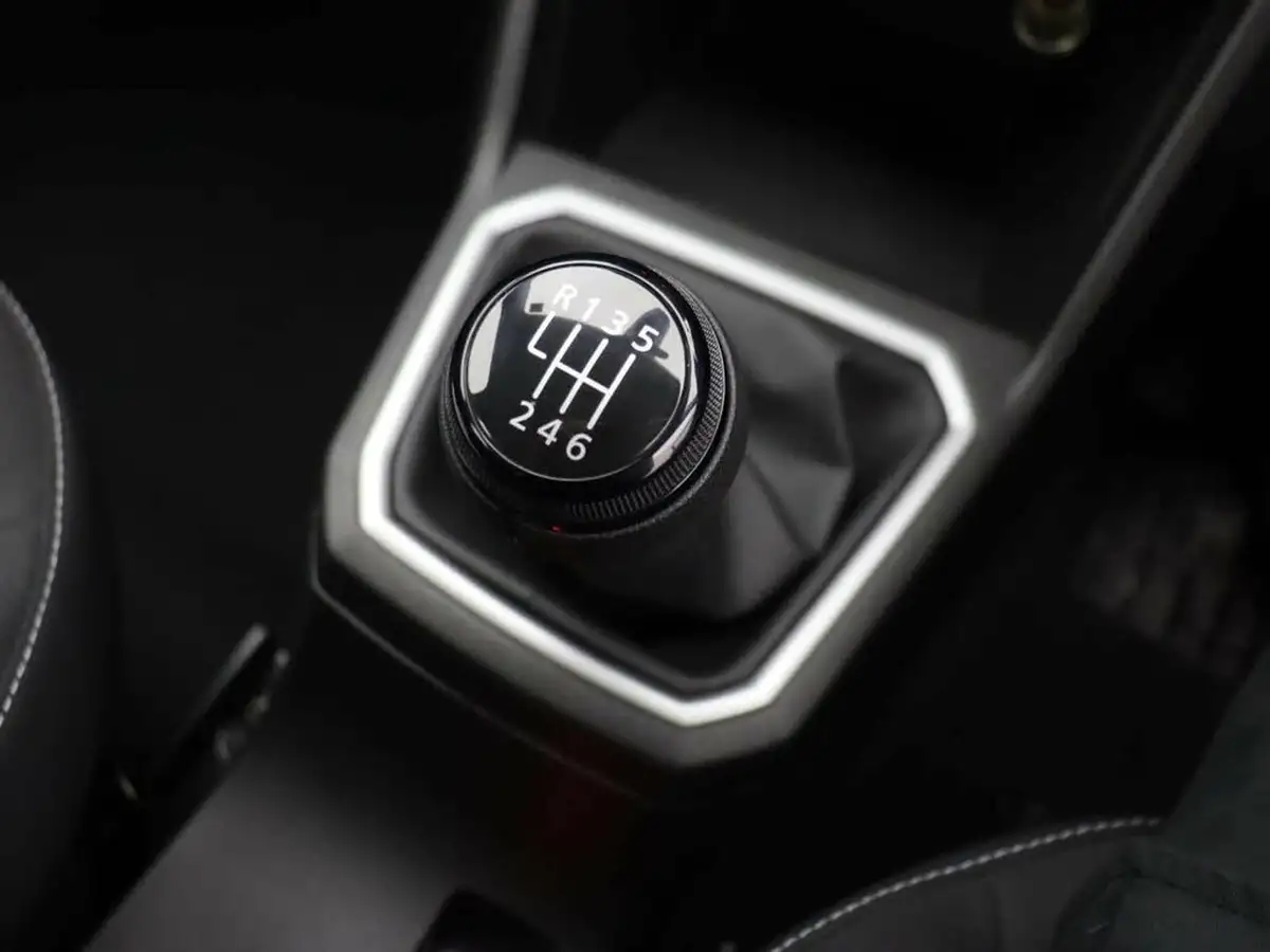2023-dacia-sandero-stepway-10-tce-journey-90bhp-big-32