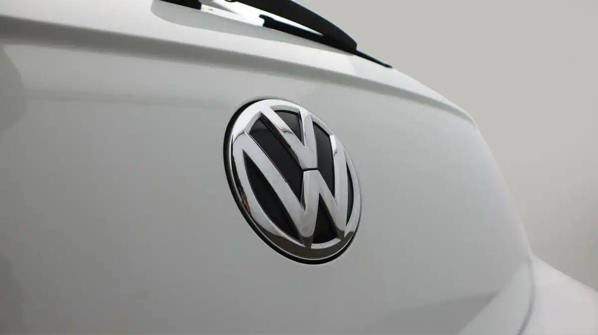 2020-volkswagen-polo-10-tsi-match-big-23