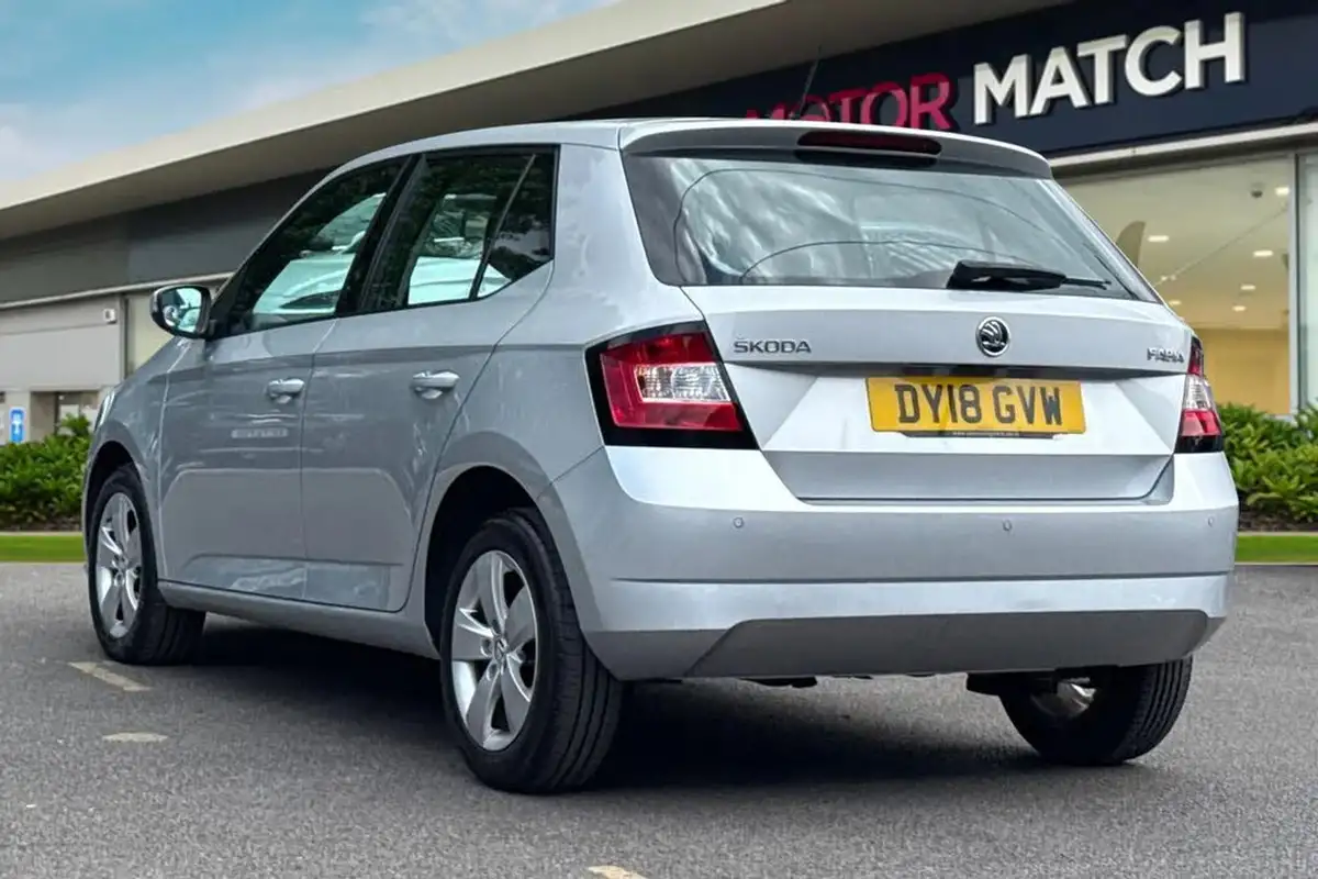2018-skoda-fabia-10-tsi-se-95ps-ss-hatchback-big-1