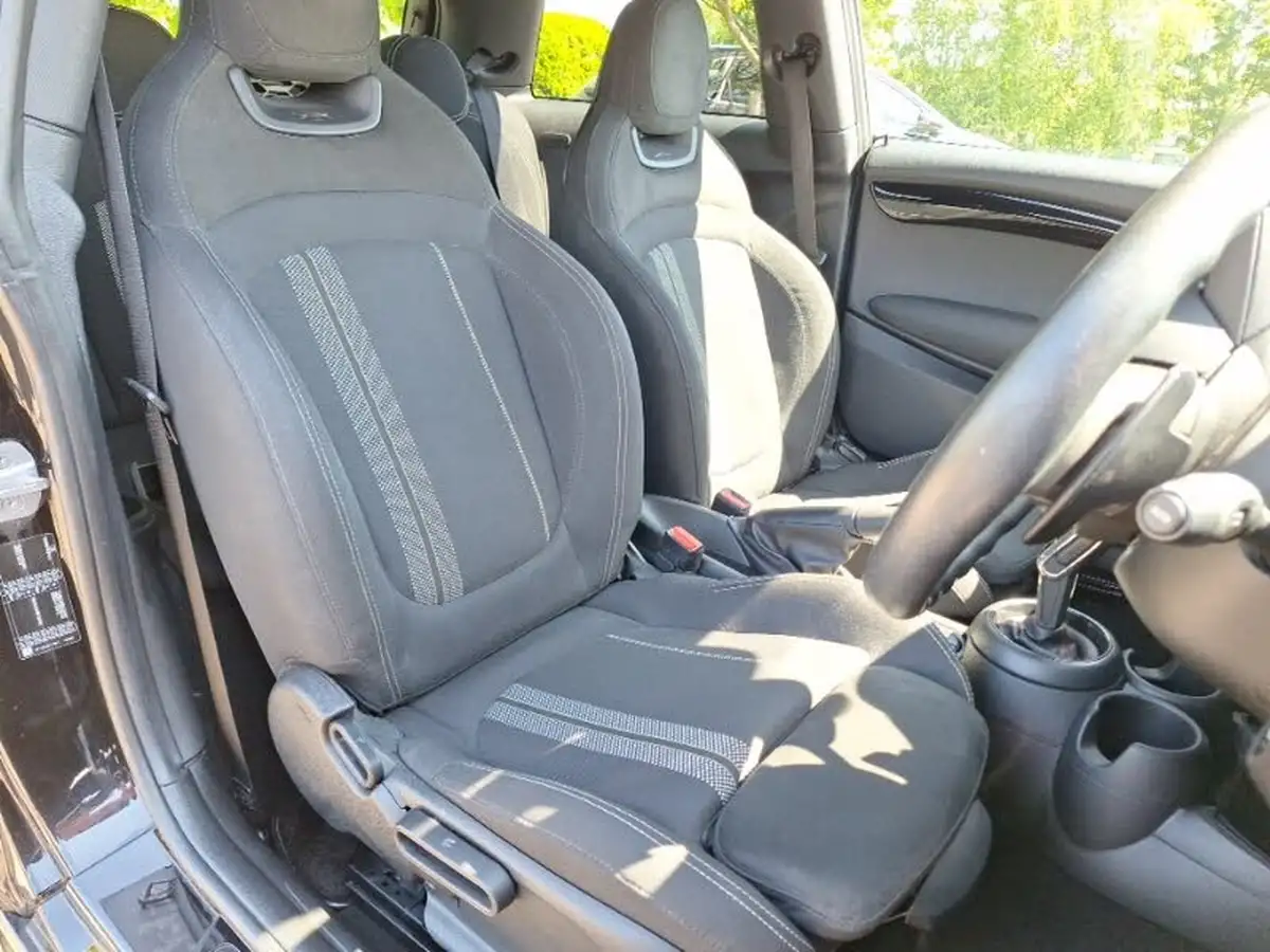 2019-mini-cooper-20-cooper-s-sport-189bhp-hatchback-3d-auto-big-17