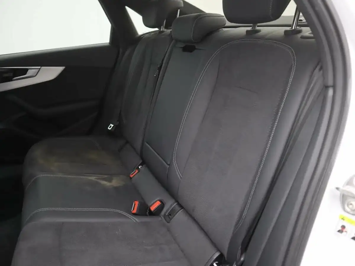2023-audi-a4-20-35-tfsi-s-line-big-14