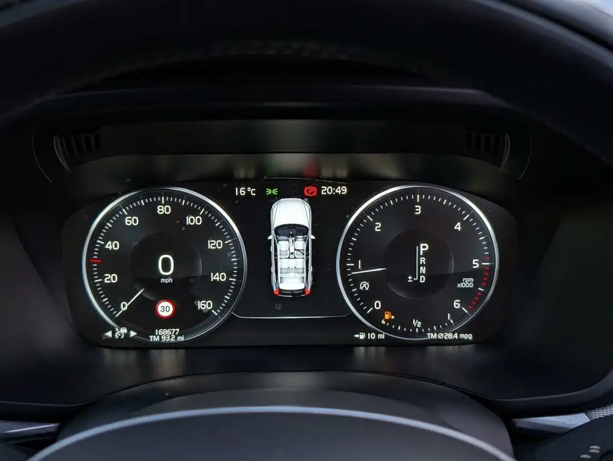 2017-volvo-xc60-20td-d5-inscription-pro-powerpulse-big-48
