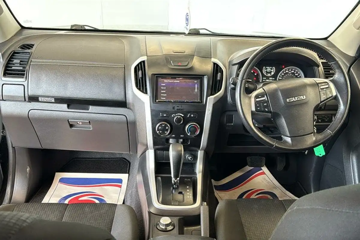 2019-isuzu-d-max-19td-yukon-double-pickup-auto-big-16