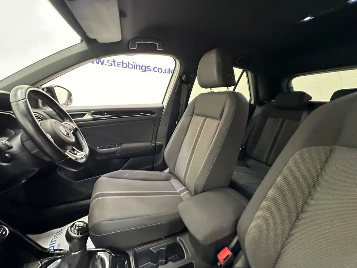 2021-volkswagen-t-roc-15-tsi-black-edition-big-28