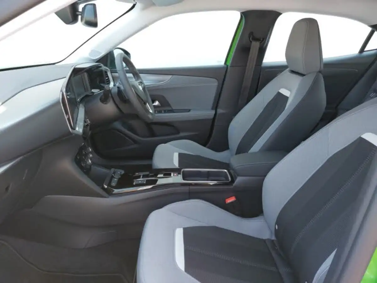 2024-vauxhall-mokka-12-design-130ps-auto-big-4