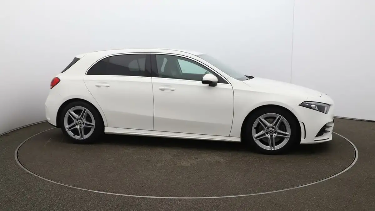 2020-mercedes-benz-a-class-20d-a220d-amg-line-hatchback-5d-big-39