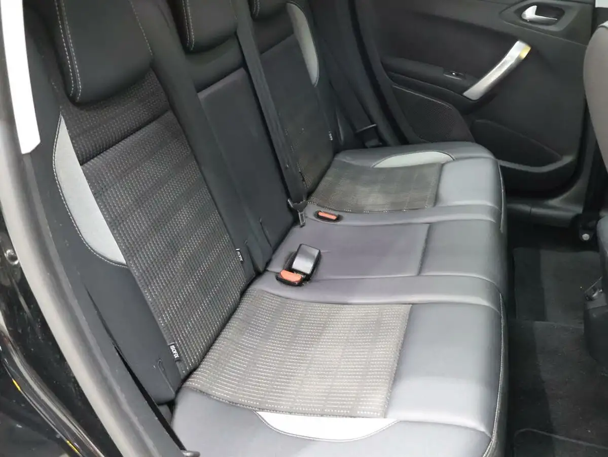 2019-peugeot-2008-suv-12-puretech-allure-premium-82bhp-big-10