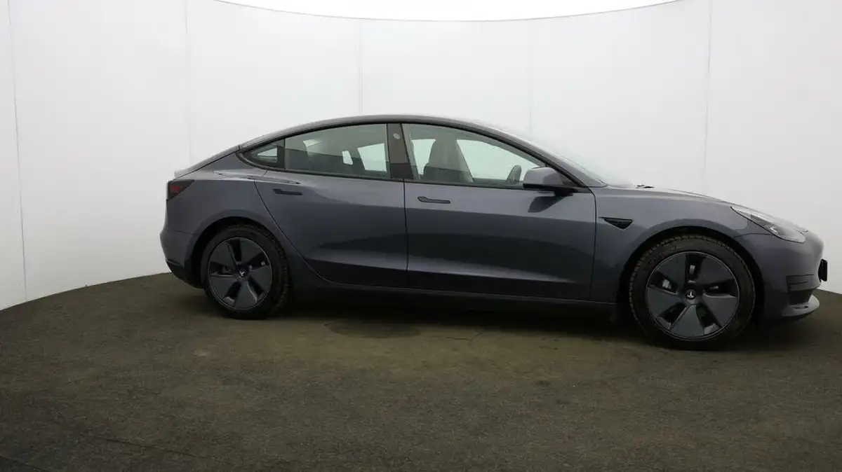 2021-tesla-model-3-e-standard-plus-big-48
