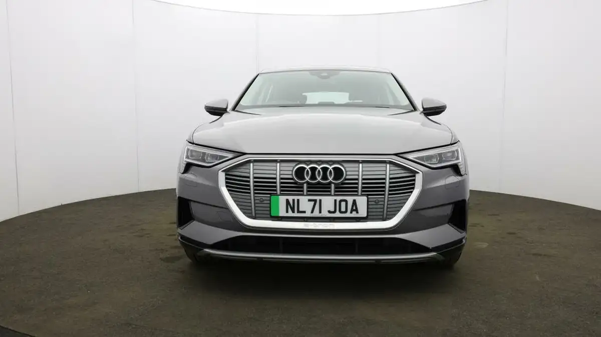 2021-audi-e-tron-50e-technik-station-wagon-big-44