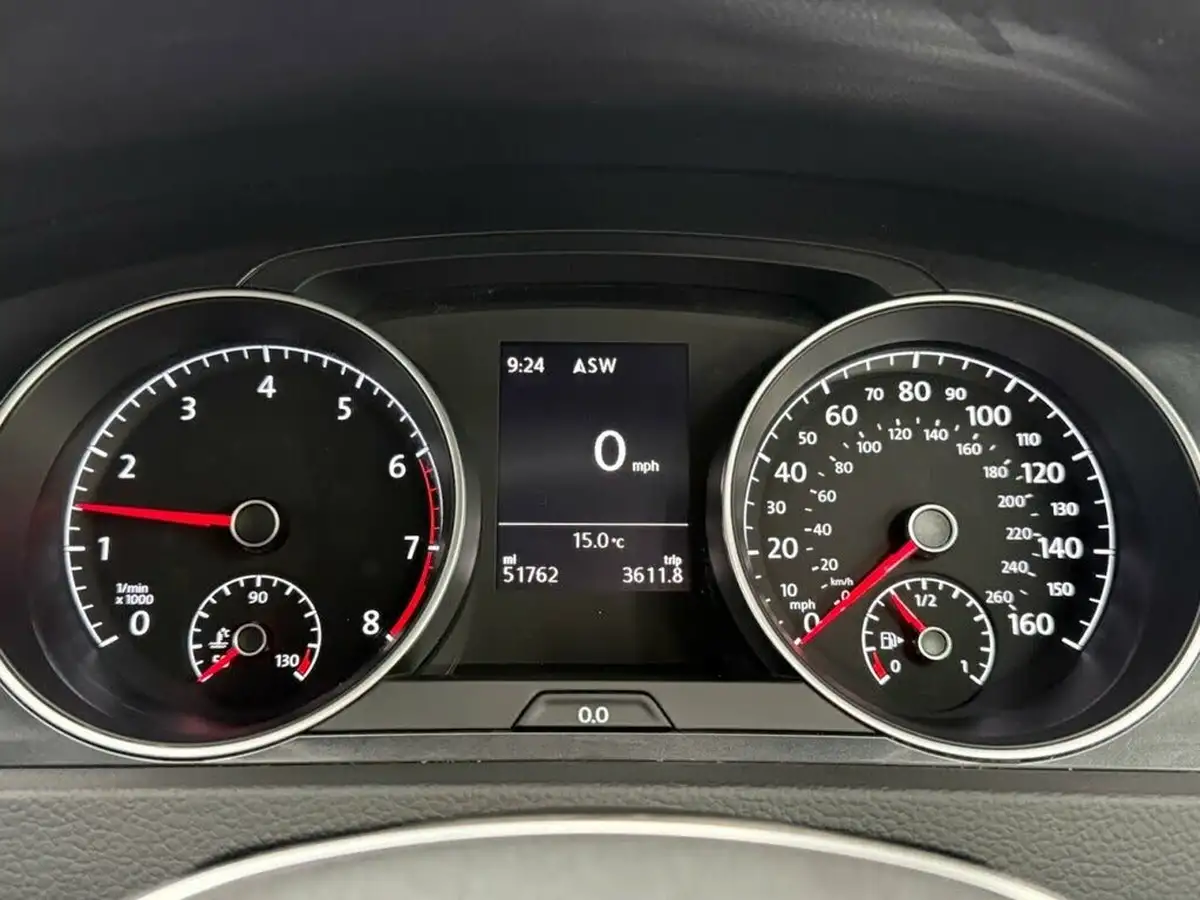 2018-volkswagen-golf-10-tsi-se-nav-110ps-ss-hatchback-5d-big-22
