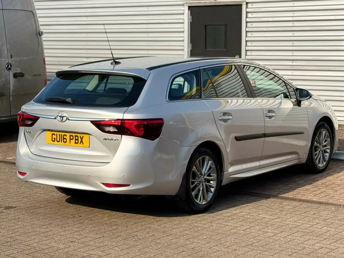2016-toyota-avensis-18-v-matic-business-edition-touring-sports-5d-cvt-big-4