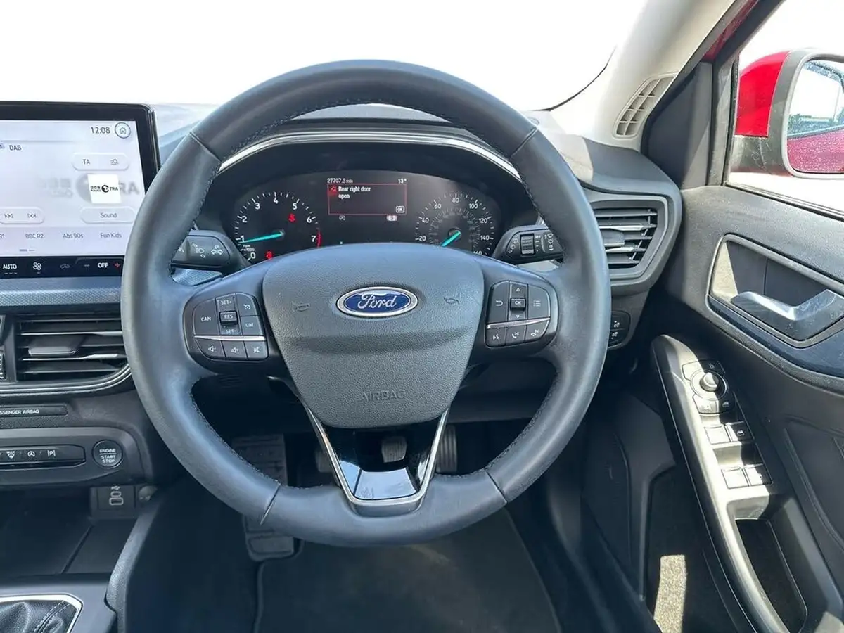 2022-ford-focus-10t-active-125ps-hatchback-big-16