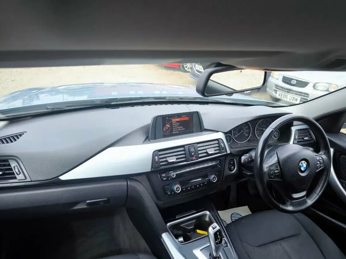2014-bmw-3-series-20td-320d-xdrive-se-saloon-4d-auto-big-17