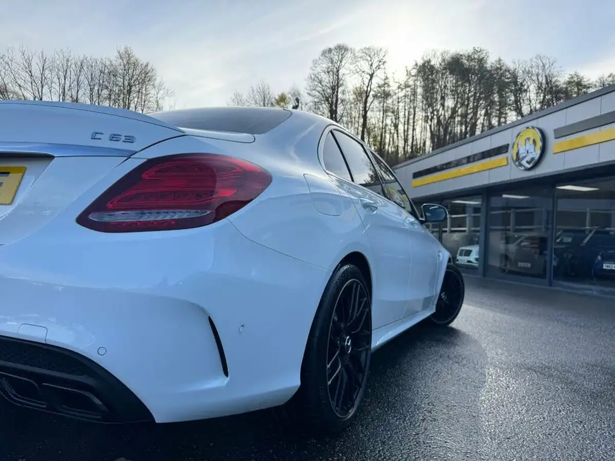 2018-mercedes-benz-c-class-40-c63-amg-premiumss-saloon-4d-speedshift-mct-big-33