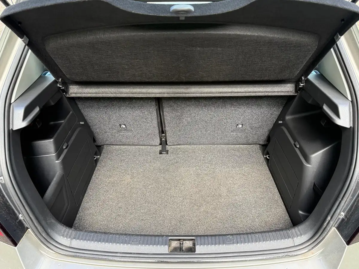 2015-skoda-fabia-14tdi-se-l-90ps-hatchback-dsg-big-17