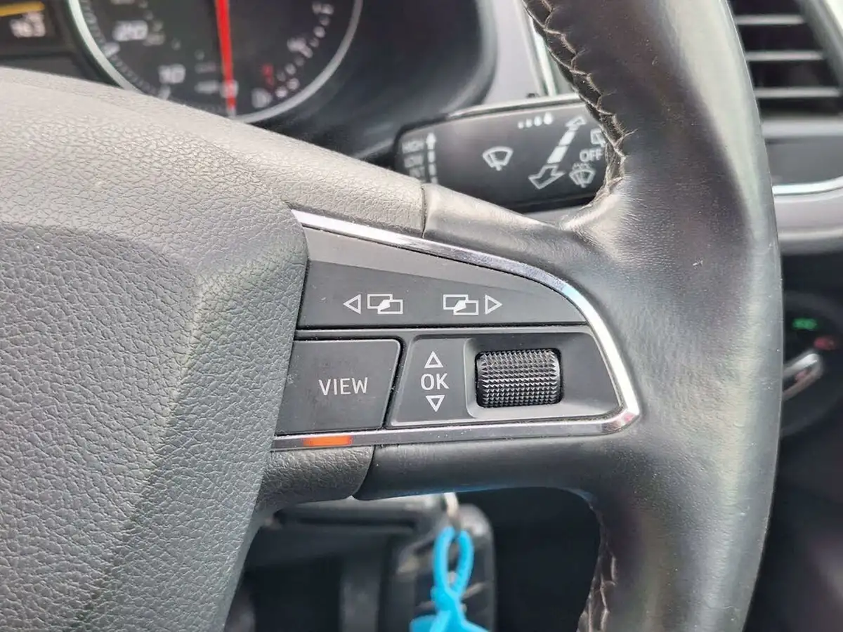 2017-seat-leon-16tdi-se-dynamic-technology-estate-dsg-big-13