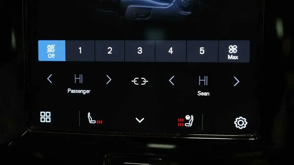 2022-volvo-c40-e-twin-recharge-pro-big-34