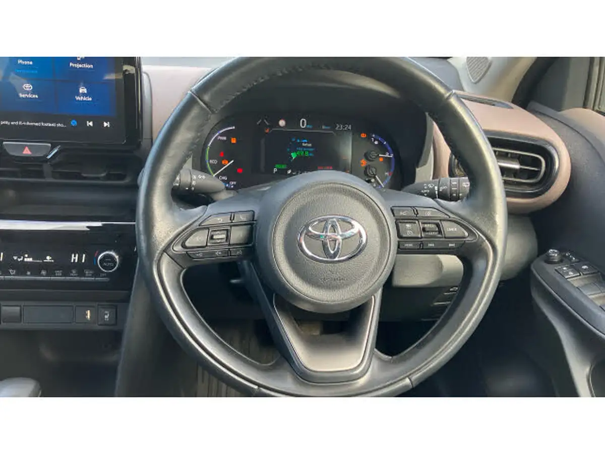 2023-toyota-yaris-cross-15-vvt-i-excel-awd-i-big-7