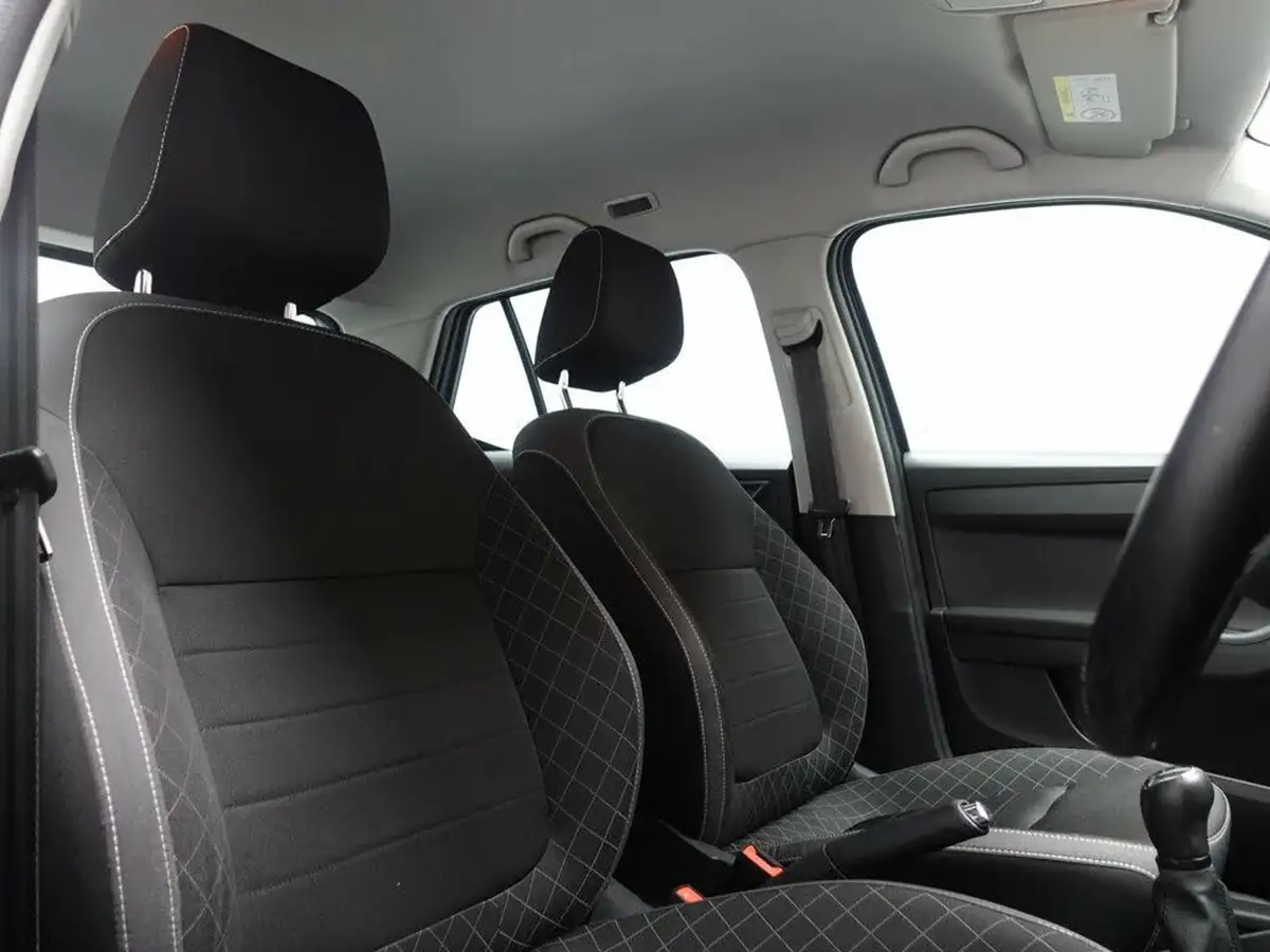 2021-skoda-fabia-10-mpi-se-big-1