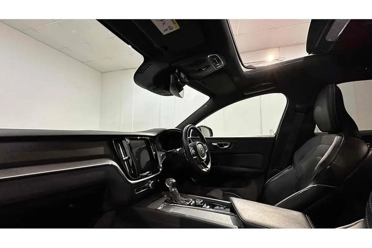 2019-volvo-s60-20-t5-r-design-plus-big-19