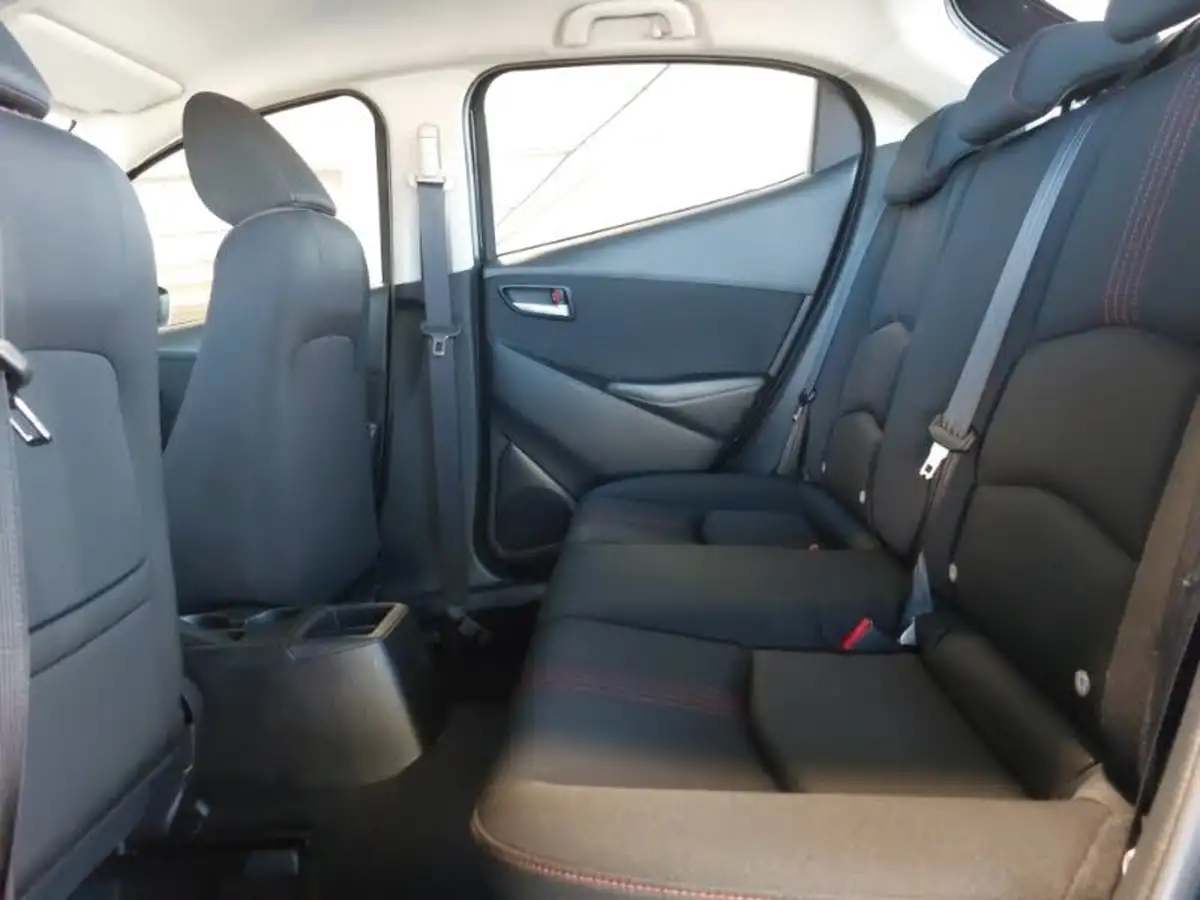 2024-mazda-mazda2-15-e-skyactiv-g-homura-big-5