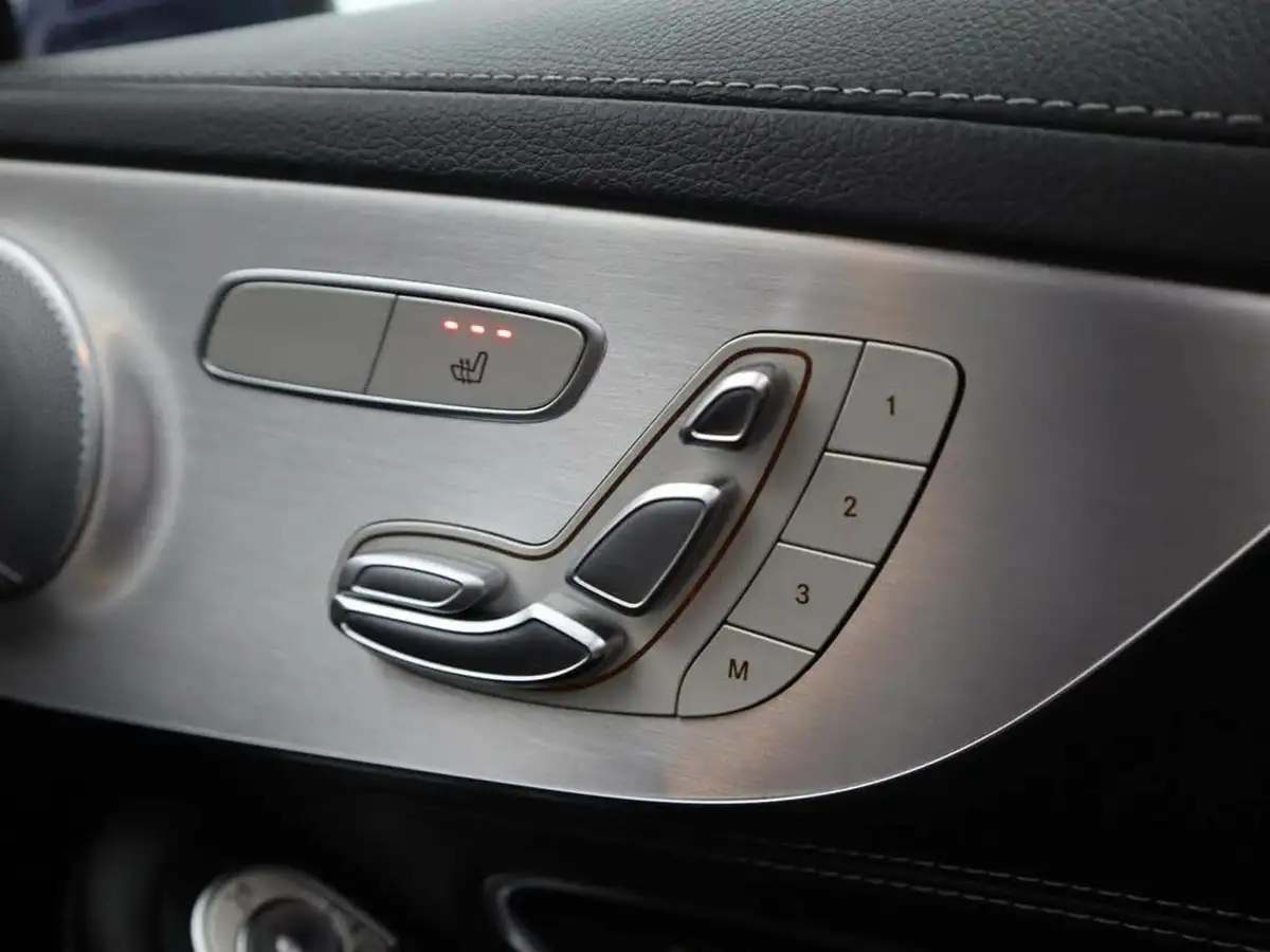 2019-mercedes-benz-c-class-20-c300-amg-line-premium-plus-coupe-2d-big-40