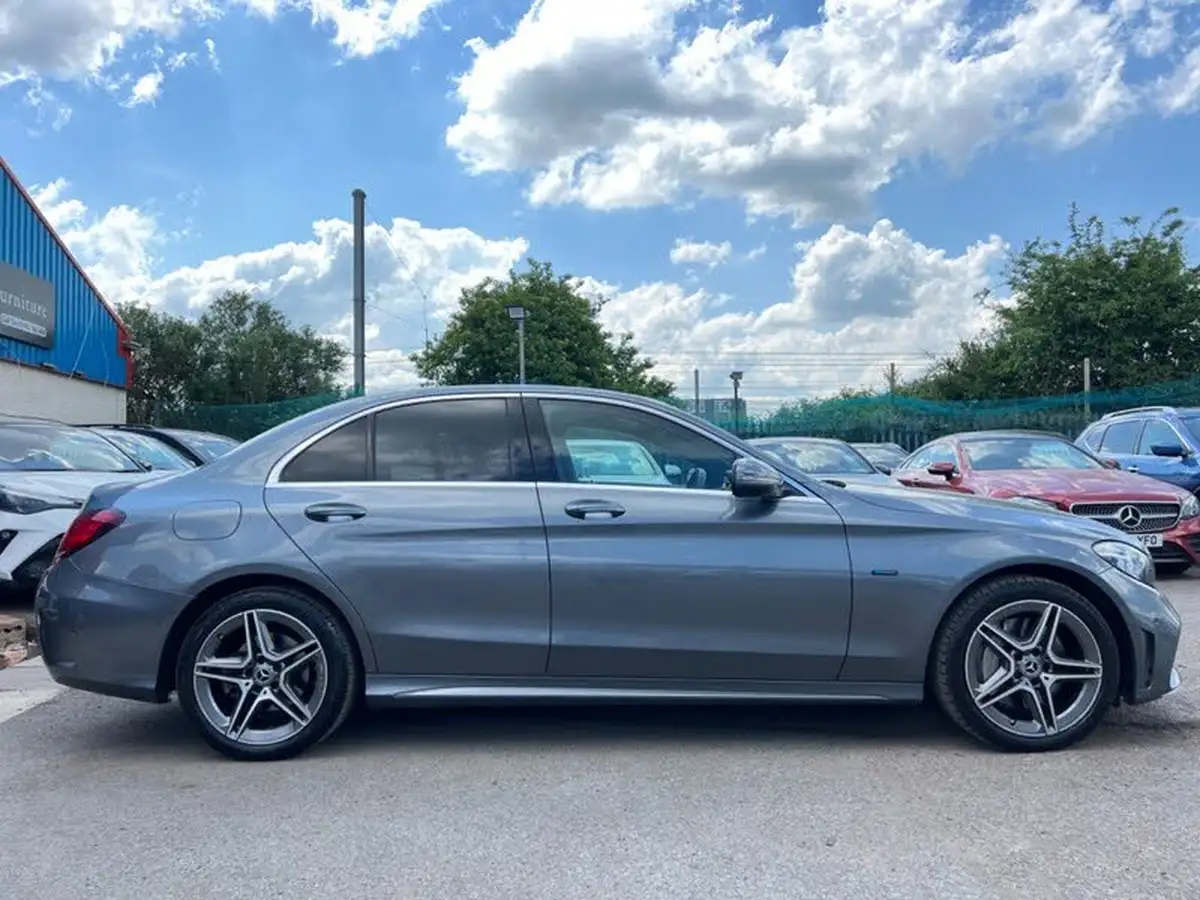 2021-mercedes-benz-c-class-20d-c300de-amg-line-edition-saloon-4d-big-22
