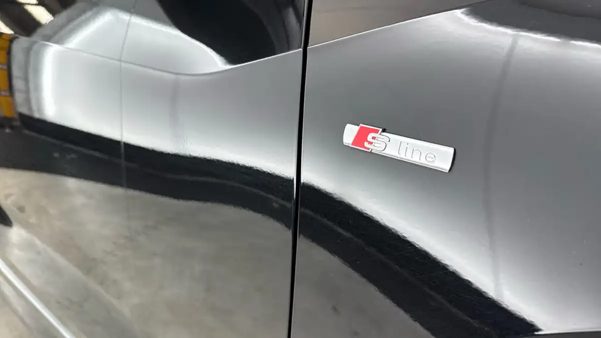 2021-audi-q2-10-30-tfsi-s-line-big-28