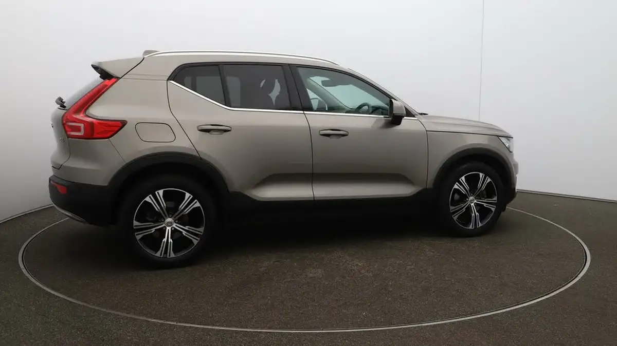2020-volvo-xc40-20-b4-inscription-pro-big-48