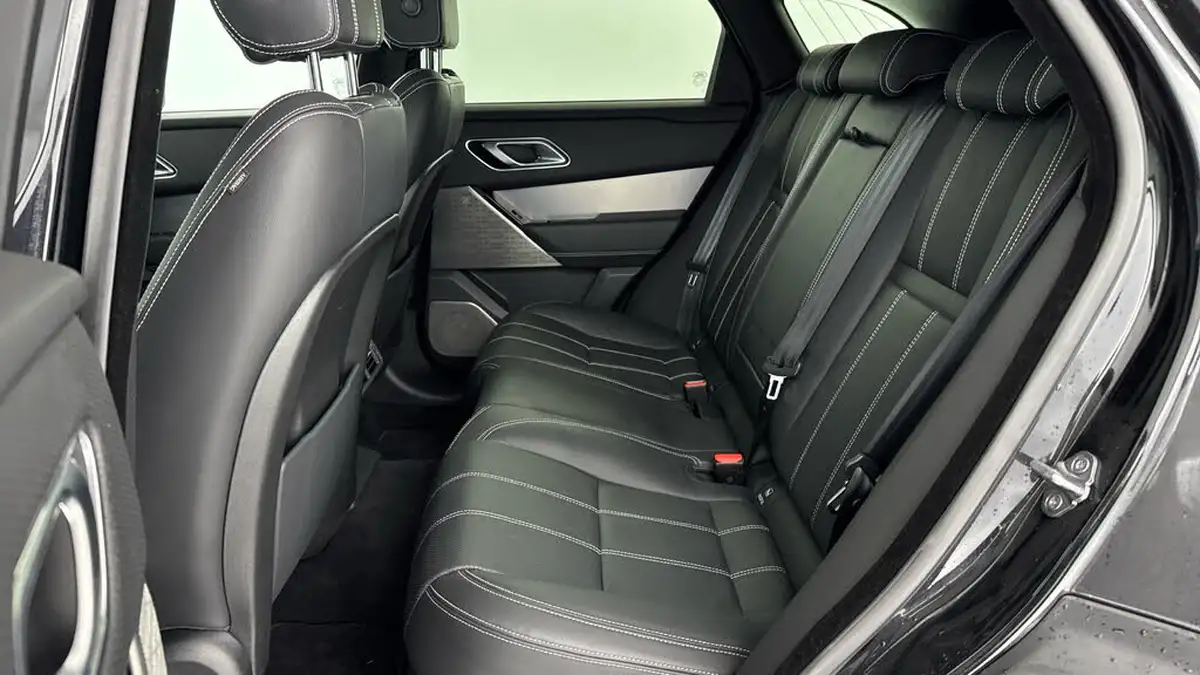 2021-land-rover-range-rover-velar-20-d200-velar-edition-big-13