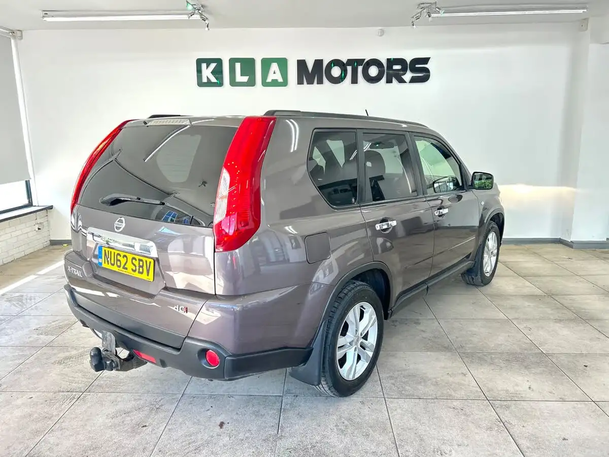 2013-nissan-x-trail-20td-acenta-big-4