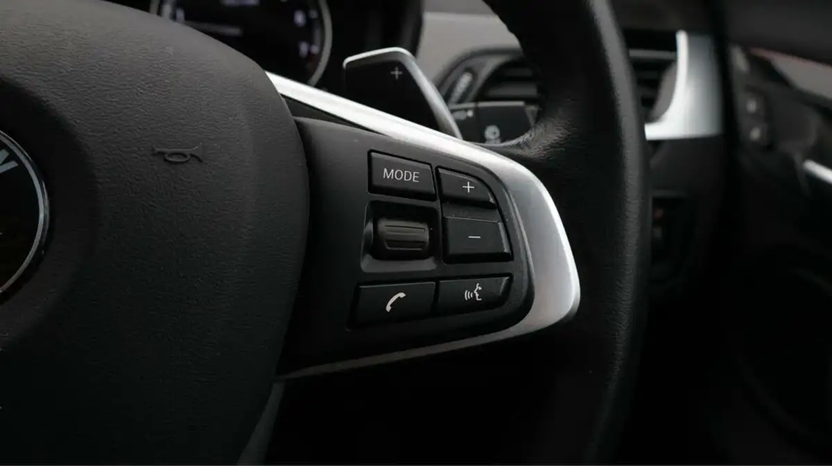 2021-bmw-x2-20-sdrive20i-sport-big-24
