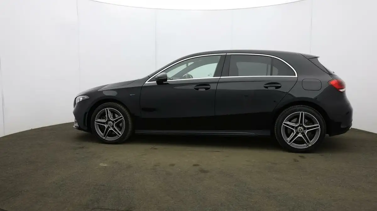 2021-mercedes-benz-a-class-13-a250e-amg-line-hatchback-5d-big-58