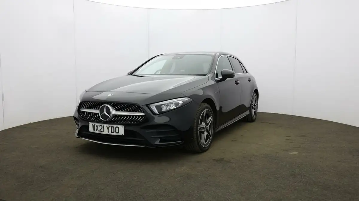 2021-mercedes-benz-a-class-13-a250e-amg-line-hatchback-5d-big-30