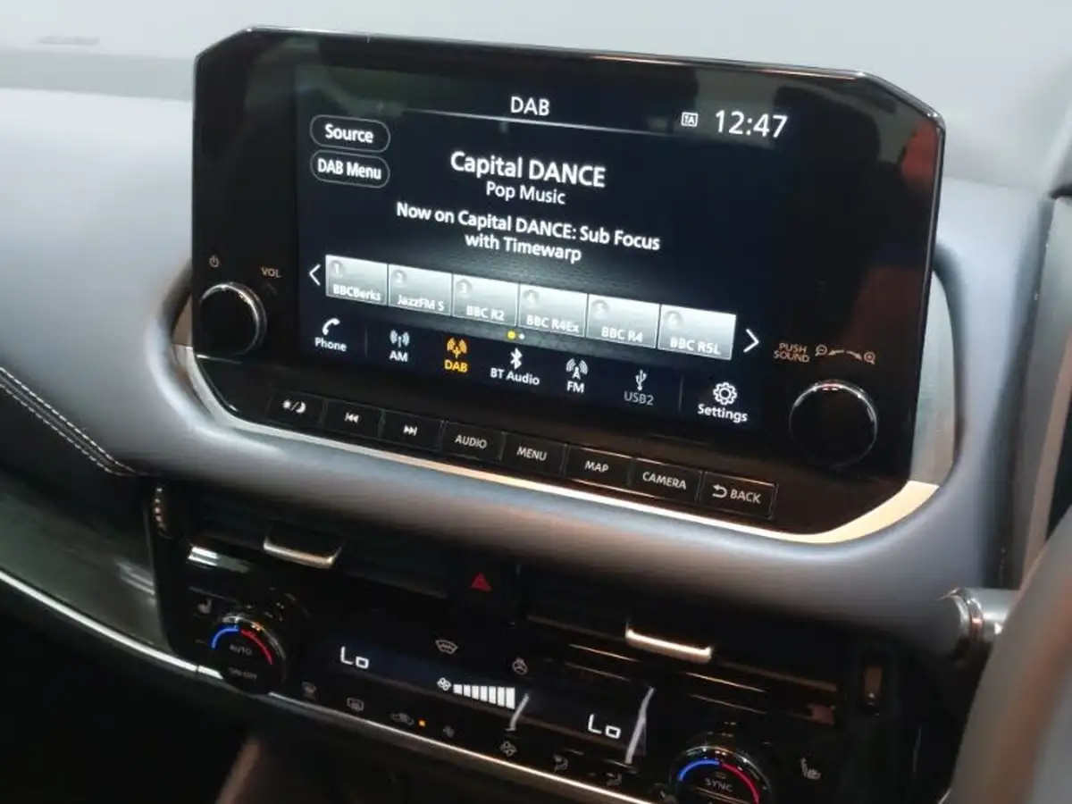 2022-nissan-qashqai-13-dig-t-tekna-158ps-xtronic-big-9