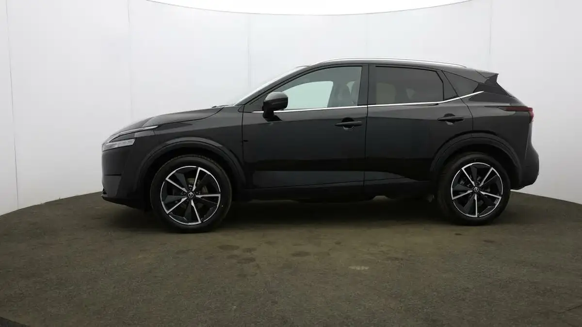 2022-nissan-qashqai-13-dig-t-tekna-140ps-big-68