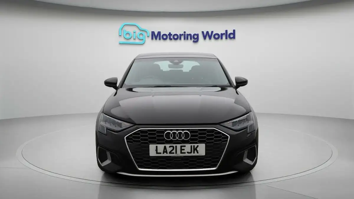 2021-audi-a3-15-35-tfsi-sportback-5d-s-tronic-big-2