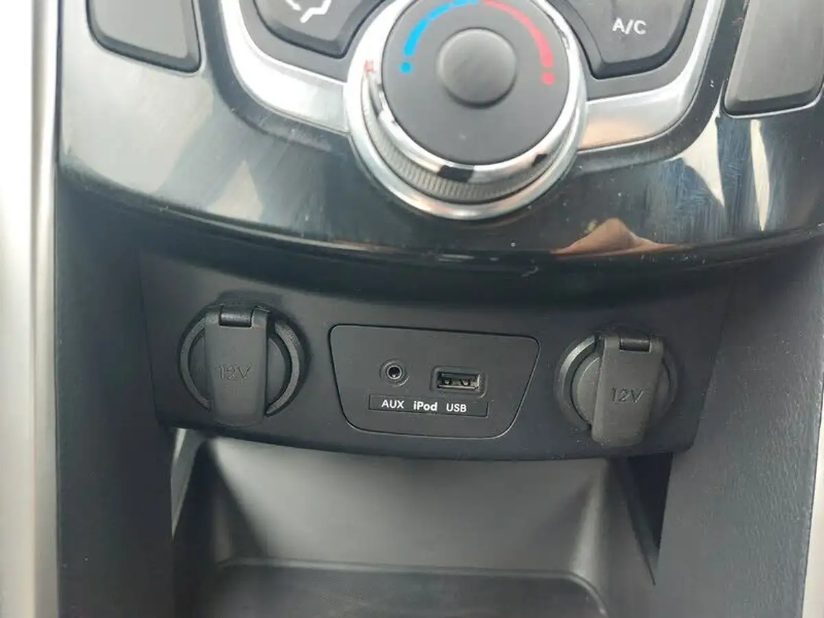 2012-hyundai-i30-14-active-5d-big-21