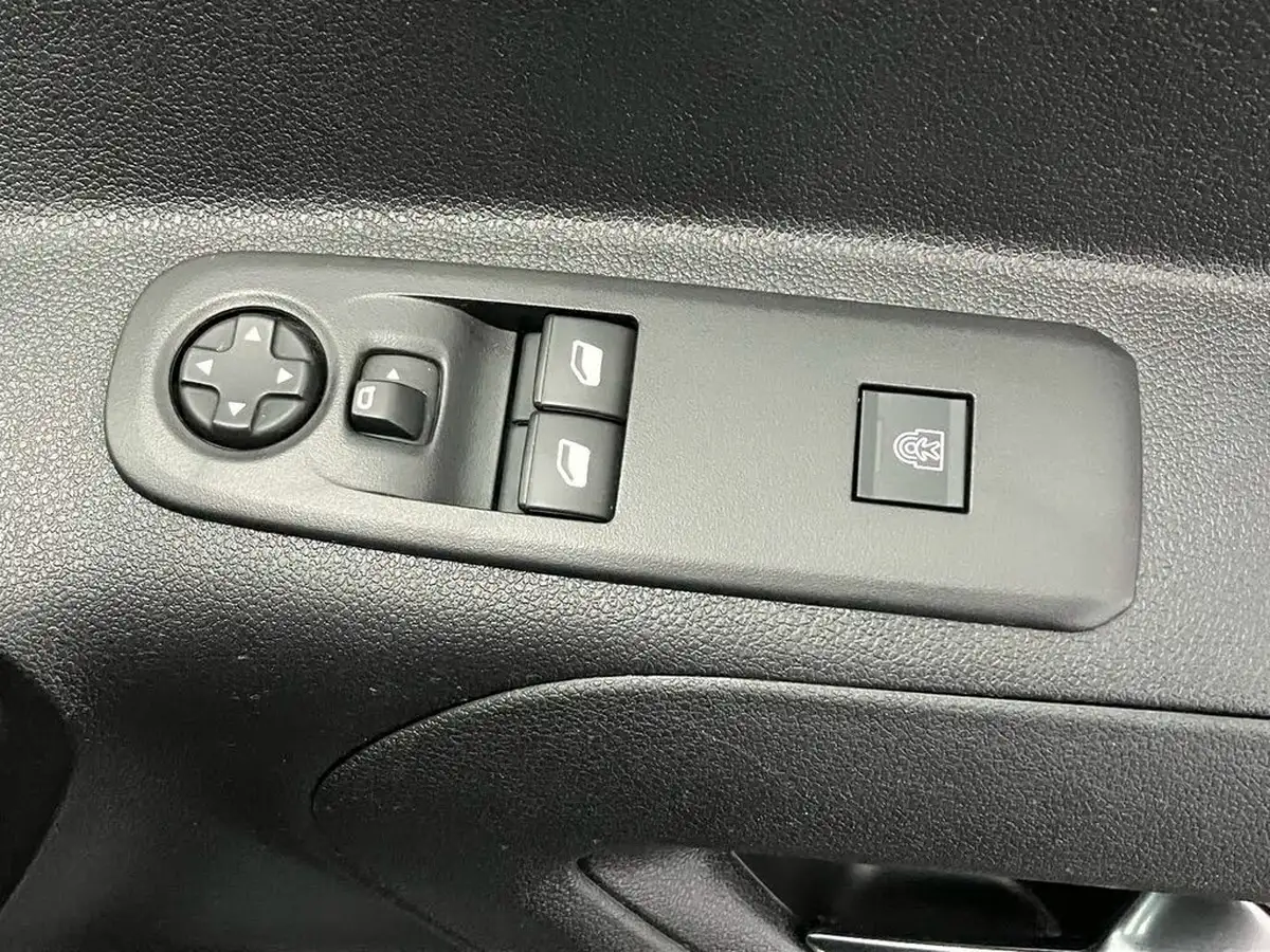 2020-vauxhall-combo-life-15-energy-100ps-7st-big-20