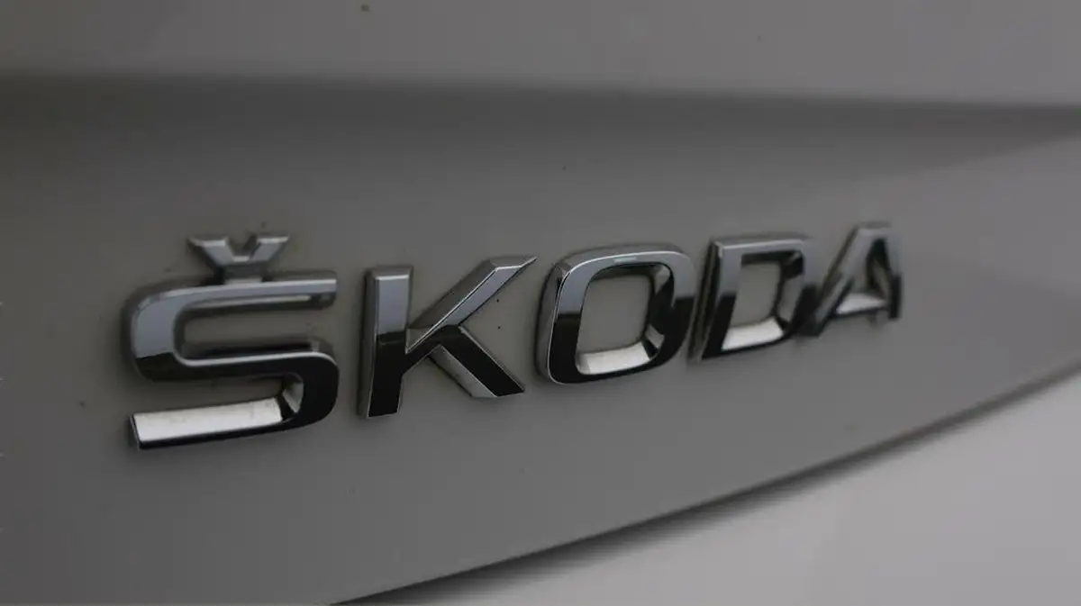 2019-skoda-citigo-10-colour-edition-5d-big-20