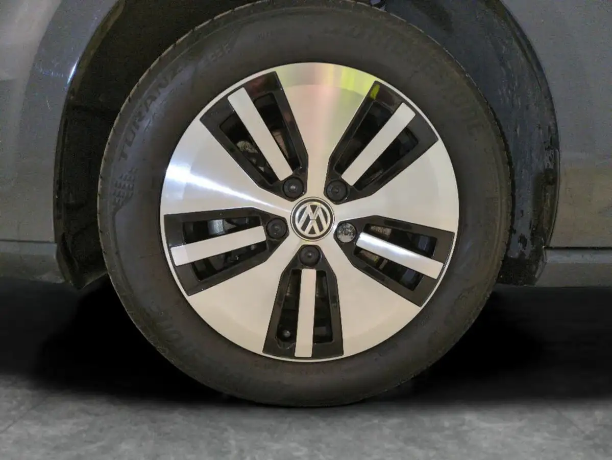 2020-volkswagen-golf-e-e-golf-big-26