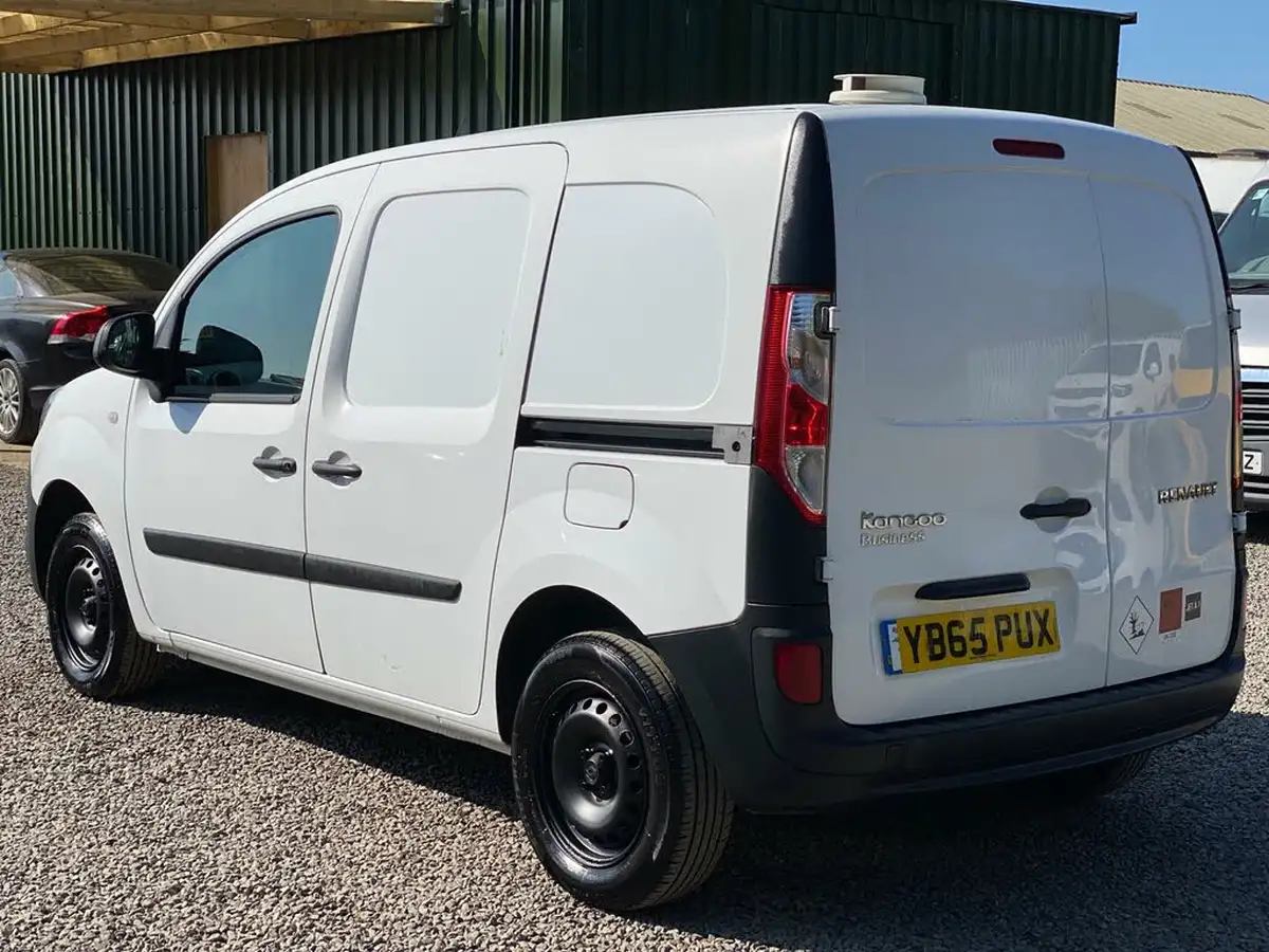 2015-renault-kangoo-15td-ml19-dci-75-business-panel-big-4