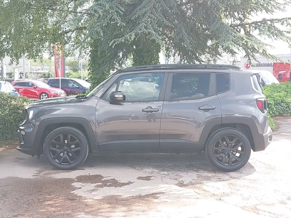 2022-jeep-renegade-10-gse-night-eagle-big-3