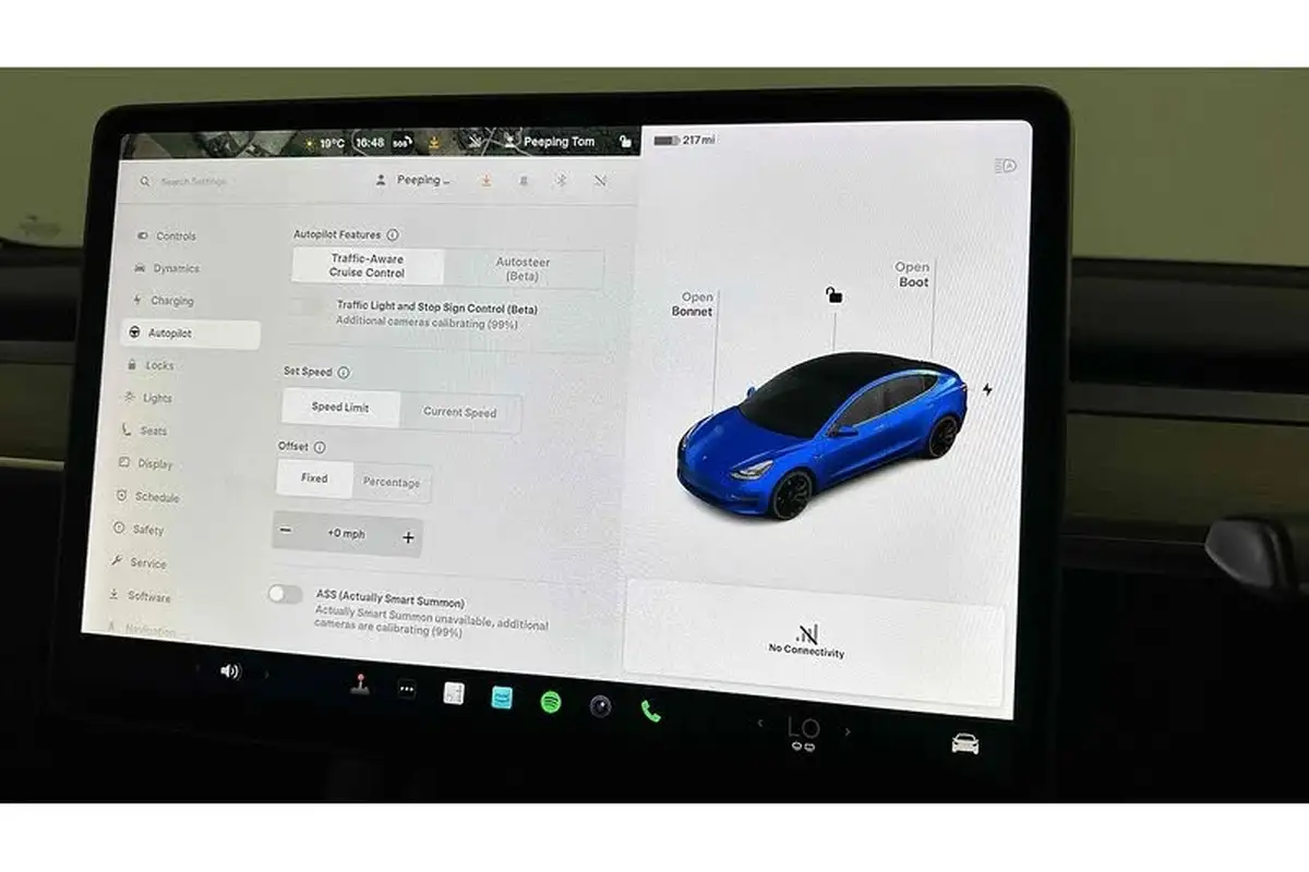 2020-tesla-model-3-e-performance-big-47