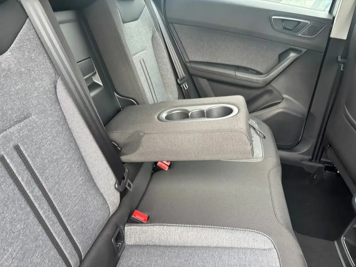 2025-seat-ateca-15-ecotsi-se-technology-dsg-big-27